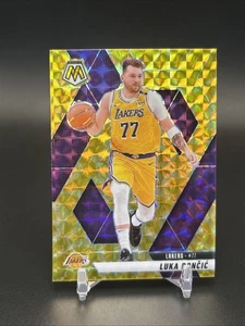 2024-25 Panini Mosaic LUKA DONCIC Reactive Yellow Prizm SP Los Angeles Lakers - Picture 1 of 2