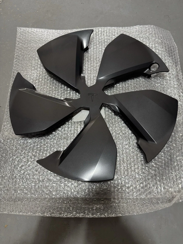2025 Tesla Modal Y OEM 19’ Crossflow Wheel Cover vehicle set - Image 1 of 4