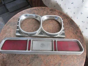 ORIGINAL HEADLIGHT BEZEL & PASSENGER SIDE TAILLIGHT FOR 1967 CHEVROLET IMPALA - Foto 1 di 17