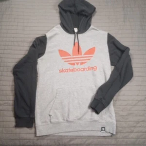 Adidas Skateboarding Hoodie Mens Small Long Sleeve Used Black And Gray - Picture 1 of 16