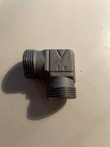 5x Voss Rohrverbinder 90° Industrie Gewinde Durchmesser 30mm Längexbreite 50mm - Bild 1 von 2