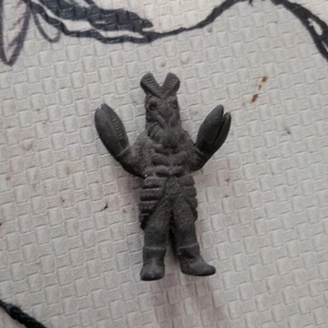 Ultraman Serie Kaiju Monster Figur grau große Krallen Retro Spielzeug - Bild 1 von 2