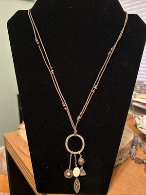 Silpada N1568 Sterling Silver Howlite Pearl Leaf Heart Charm Leather Necklace - Image 1 of 4