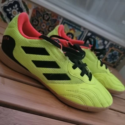 Adidas  Boys' Copa Indoor Sala Soccer Shoes Size 3.5 - Image 1 of 4