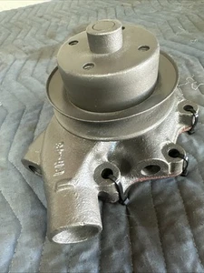 1941-1952 GM / Chevrolet 216 Water Pump ( 2 Hole )  Inline 6 Oem VTG rebuilt - Picture 1 of 17