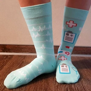 DEDOLES ~ Lustige Mismatch Socken ~ MEDIZIN ~ 35-38, 39-42, 43-46 - Bild 1 von 3