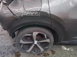 Nissan Juke 2021 5 puertas hatchback moldura arco de rueda trasero derecho - Imagen 1 de 6
