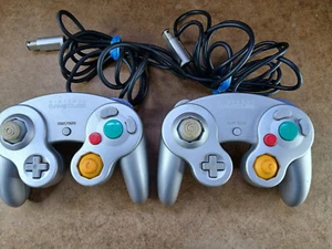 2 Genuine OEM Nintendo GameCube Platinum Silver Controller DOL-003 - Tested - Picture 1 of 6