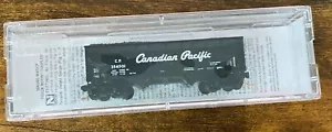 Micro-Trains N - Canadian Pacific 33' 2 Bay Rib Side Hopper #354501 - 05500410 - Picture 1 of 2