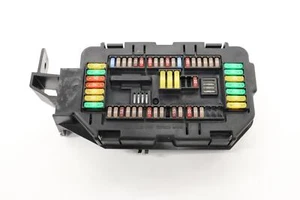 2015 - 2019 BMW X6 F16 FRONT CABIN FUSE RELAY BOX JUNCTION BLOCK OEM 61146819653 - Picture 1 of 11