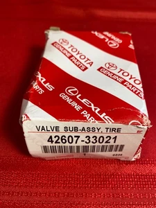 Genuine TPMS 42607-33021 OEM PMV-107J For Lexus Tacoma Tire Pressure Sensor - Picture 1 of 13