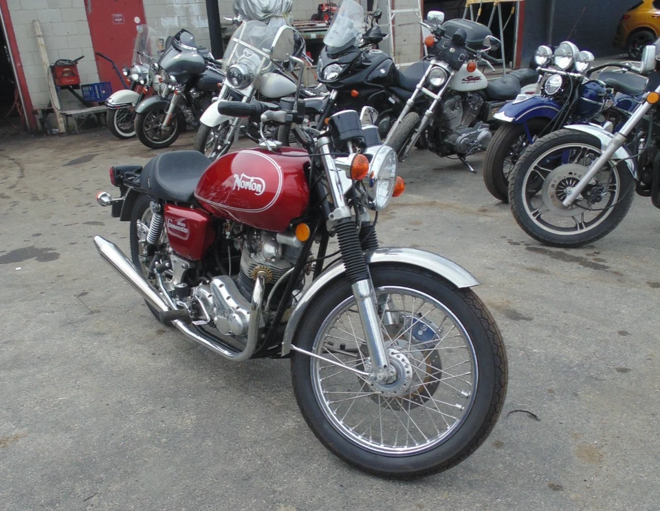 Norton: Commando - Image 1 of 4