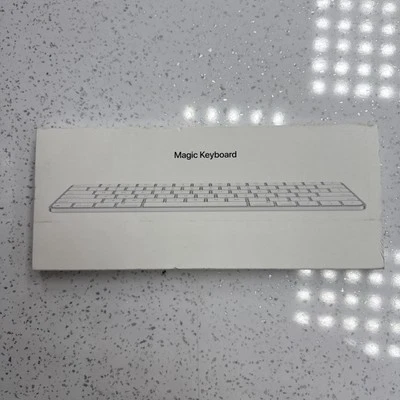 🟢 Apple Magic Keyboard Wireless Bluetooth UK British English USB–C Original - Image 1 of 3