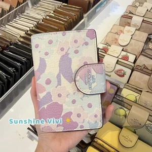 NWT Coach Medium Corner Zip Wallet With Floral Print CBO31 Silver/Ivory Multi - Picture 1 of 10