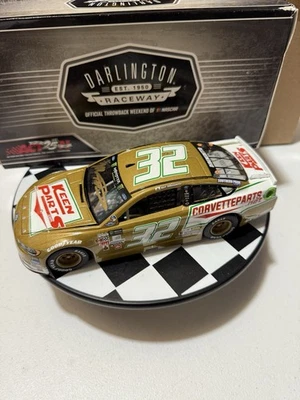 亲笔签名 Matt Dibenedetto #32 Keen Parts Darlington 2017 1/24 Nascar 压铸 — 第 1/4 张图片