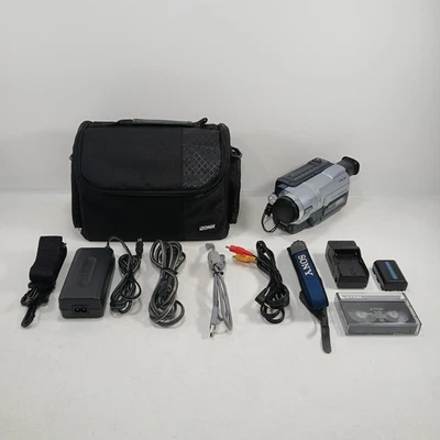 Sony Handycam DCR-TRV140  Digital 8 Camcorder With Nightshot Tested & Works - Image 1 of 4