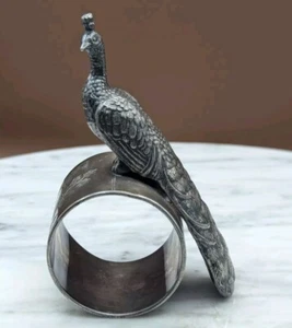 ANTIQUE NAPKIN RING HOLDER  PEACOCK MERIDEN B CO 151 PATINA 3.8" Silver Plated - Picture 1 of 8