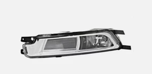 New Genuine FRONT FOG LIGHT VOLKSWAGEN PASSAT MK7 2014 + 3G0941662K - Picture 1 of 10