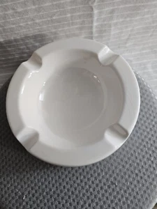 ASHTON Cigar Company Gorgeous White and Gold Large Cigar Round Ashtray - Picture 1 of 6