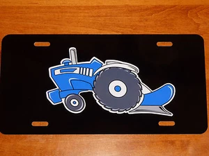 Tractor FORD LARGO con placa de arado en placa de aluminio NEGRO o BLANCO - Imagen 1 de 5