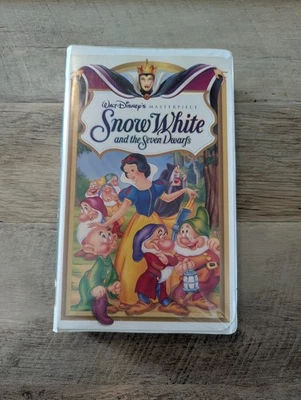 Snow White and the Seven Dwarfs VHS 1994 Animation Walt Disney Masterpiece - Image 1 of 4