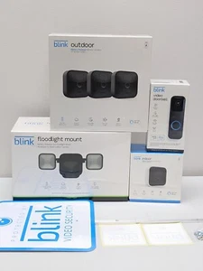 Blink Whole Home Überwachungskamerasystem mit Video Türklingel Flutlicht Bundle 7 - Bild 1 von 10