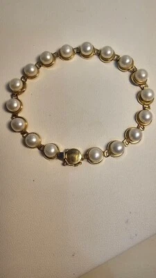 10K Yellow Gold~**7.25" FRESHWATER PEARL TENNIS BRACELET**~8.9 Grams~6MM PEARLS - Image 1 of 4