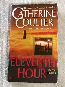 Eleventh Hour by Catherine Coulter 2002 Jove Paperback Ex/Ex+ 1st MM Edition - Imagen 1 de 4