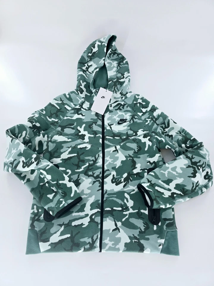 Nike Tech Fleece Full-Zip Jacket Youth XLarge XL Green Camo FN9118-361 Boys