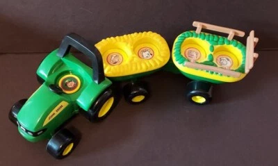 Tractor ERTL John Deere para niños y 2 remolques de juguete con sonidos de animales - ¡Funciona! Foto 1 de 4
