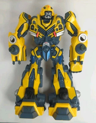 Transformers Bumblebee Lights & Sounds Cyber Stompin Hasbro 2006 Figure - Image 1 of 4