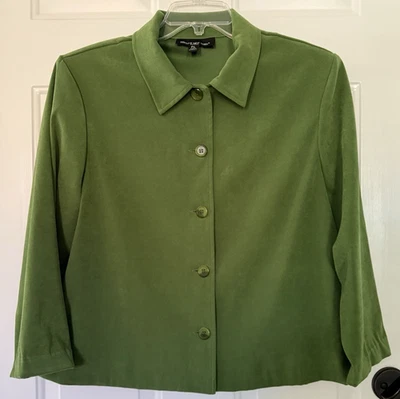 Chaqueta Blazer Briggs New York Petite Grande Verde Imitación Gamuza Abotonada PL Acolchada Foto 1 de 4
