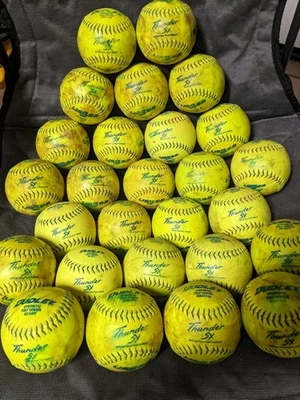 Dudley Thunder SY 12" Lanzamiento Lento Clásico M USSSA Softbols - Lote De 28 Bolas Foto 1 de 3