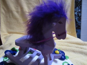 Schaukelpferd Weihnachtsschmuck oder Tortenaufleger, Holz. Personalisieren, Versand KOSTENLOS - Bild 1 von 40