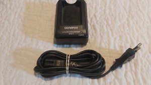 Original OLYMPUS BCS-1 Charger for BLS1 BLS5 BLS50 EM10 E-P3 E-600 E-450 E-PM3 - Photo 1 sur 4