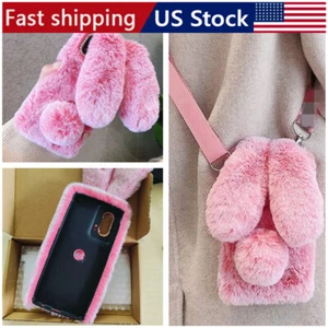 Funda cálida para teléfono conejo de felpa peluda sintética femenina + correa bandolera - Imagen 1 de 26