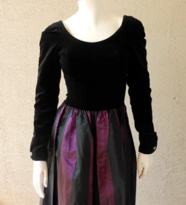 Vestido Laura Ashley Vintage Terciopelo Tafetán Talla XS/S Talla 4/6 Foto 1 de 4