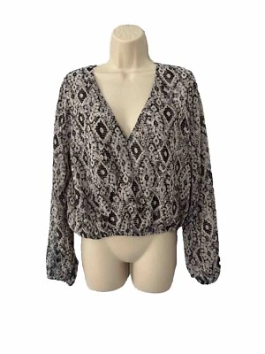 Bloomingdale’s Aqua Gray Print Wrap Career Blouse Top Sz M Foto 1 de 4