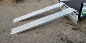 Alu Auffahrschiene Auffahrrampe Schiene Rampe 1000 kg 1500 mm für Anhänger - Bild 1 von 4