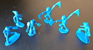 ALIEN MONSTER FIGURES. BLUE LOT OF CLAWS, LASERS, SWORDS 6PC. - Picture 1 of 4