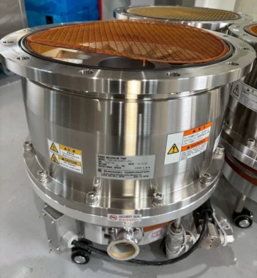 TURBO MOLECULAR PUMP / SHIMADZU / TMP-3413LMTC - Image 1 of 3