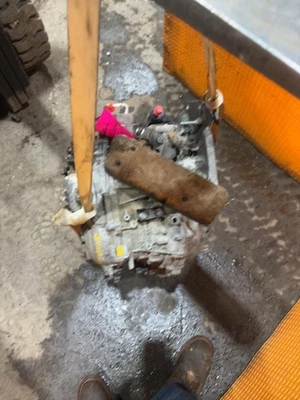 Conjunto de transmisión. 1.6L CVT TRACCIÓN DELANTERA PROBADO BIEN 200K NISSAN VERSA 13 14 15 16 Foto 1 de 4