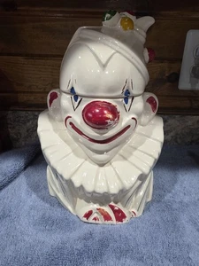 McCoy Pottery Clown Head VTG 1940s Ceramic Cookie Jar w/Original Cold Paint - Picture 1 of 2