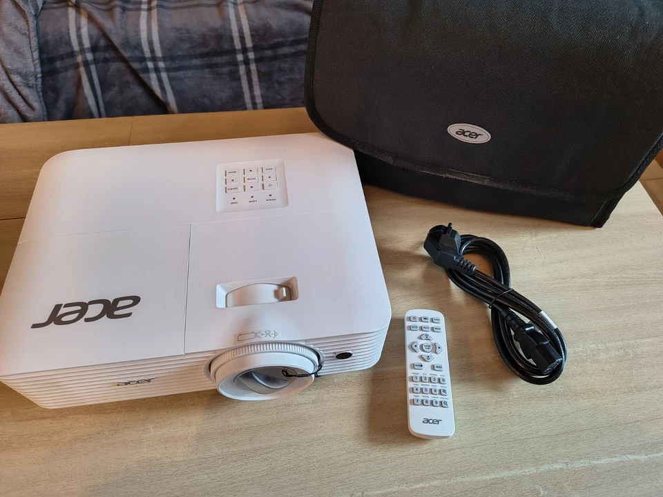 Acer H6541BDi Plus FullHD DLP-Beamer  - Bild 1 von 4