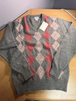 Vintage Lyle & Scott Scotland Wool Mens Argyle Sweater V Neck Size 42 - Image 1 of 4
