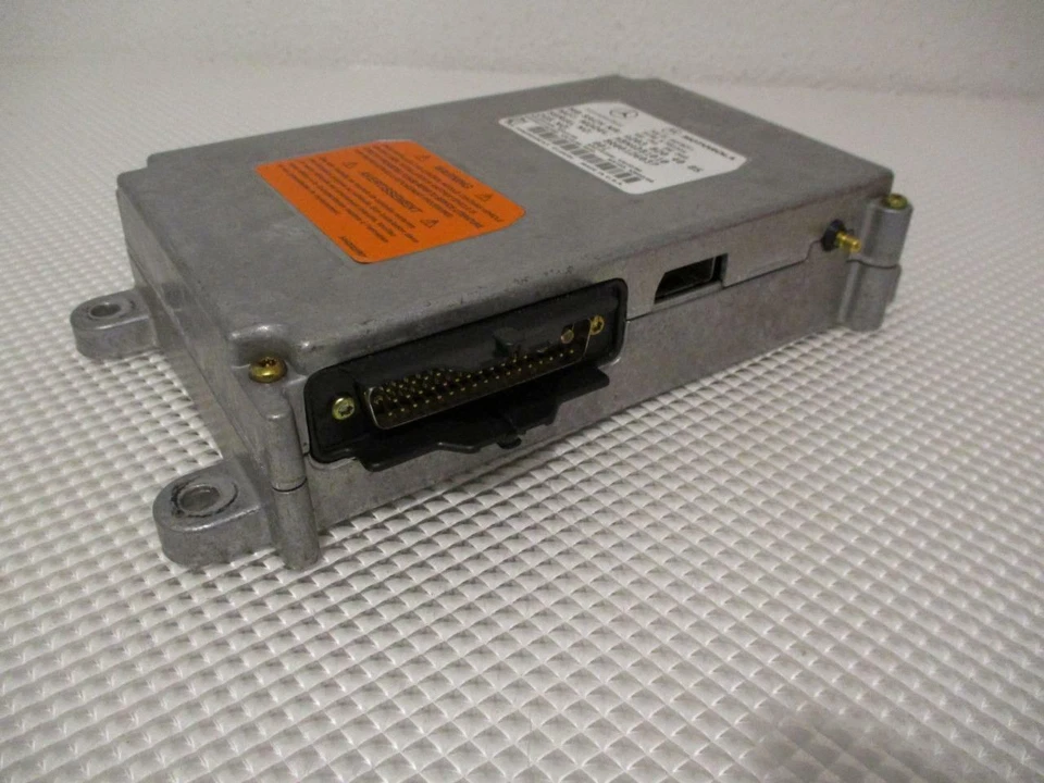 MÓDULO DE CONTROL DE COMUNICACIÓN MERCEDES BENZ CLK320 2004 OEM USADO 203 820 40 85 Foto 1 de 1