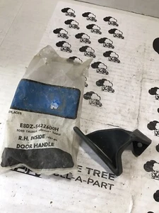 1986-1988 Ford Taurus Sable Interior Door Handle RH Passenger NOS E8DZ-5422600H - Picture 1 of 4