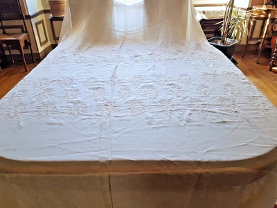 Rideau/Store/ des années 50 en voilage brodé de fleurs  ,230 cm x 230 cm - Photo 1/4