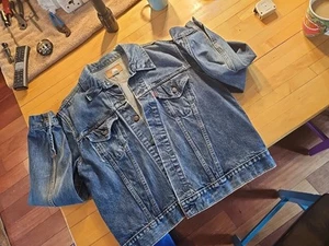 Vintage LEVIS Denim Jacket Size 46 Made In USA - Picture 1 of 17