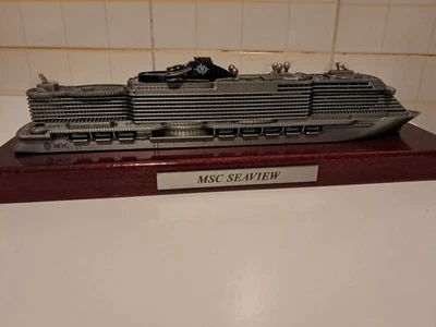 MODELLINO MSC SEAVIEW  NAVE CROCIERE MODEL SHIP COLLEZIONE - Immagine 1 di 4